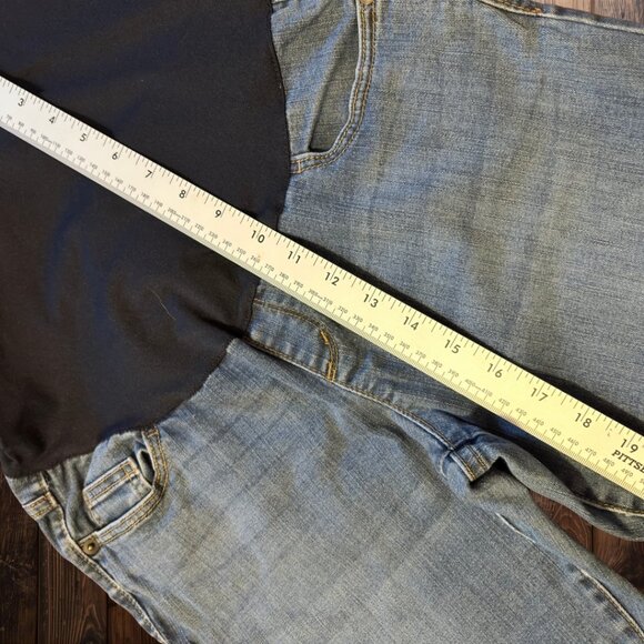 Liz Lange Maternity Bootcut Jeans - Picture 8 of 8